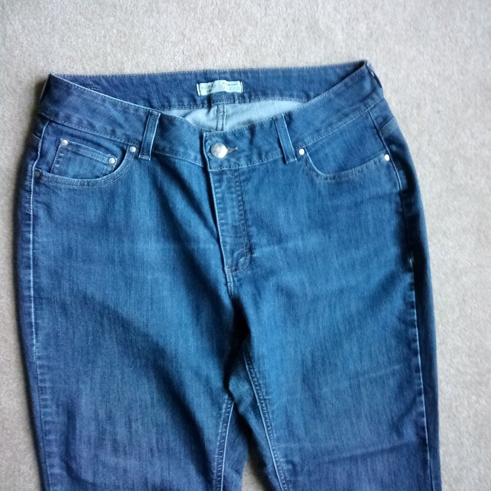 Lee Riders Boot Cut Jeans w/ No Gap Waist - Picture 2 of 9